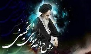 سخنان امام امت را سرلوحه زندگی خود قرار دهید