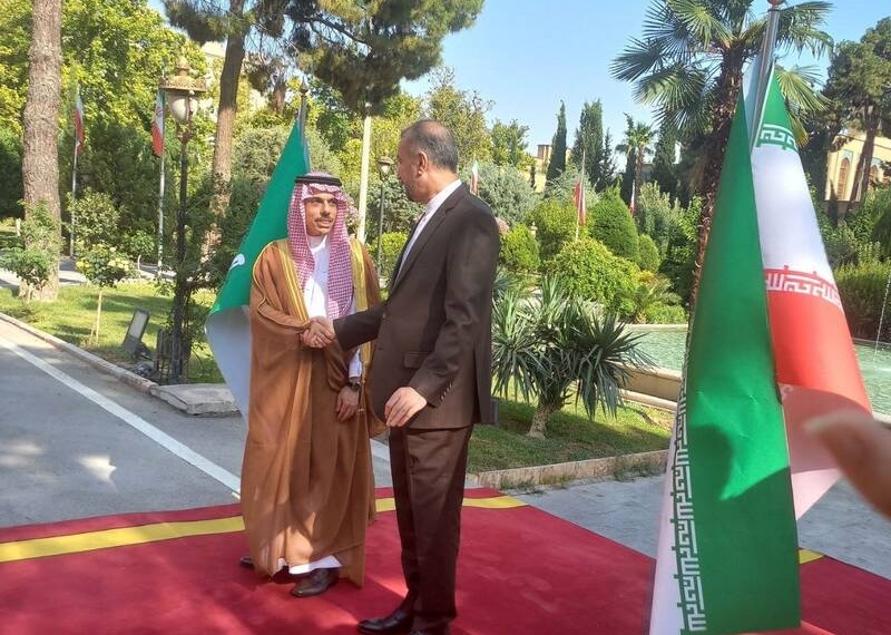 «فیصل بن فرحان» با امیرعبداللهیان دیدار کرد+ فیلم