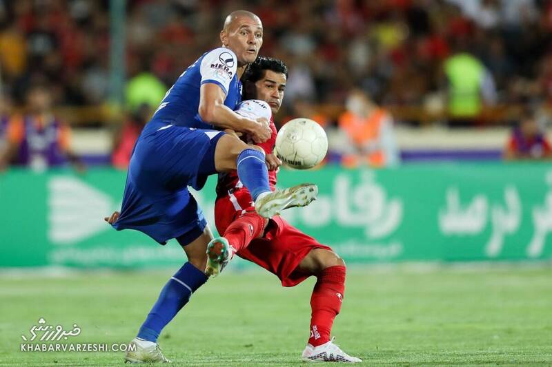 یا استقلال، یا بیرون می‌مانم و پولم را می‌گیرم