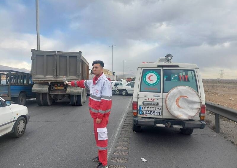 تصادف زنجیره‌ای در آزادراه کرج - قزوین ۵ مصدوم برجای گذاشت