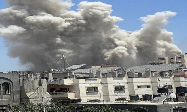 اشغالگران النصیرات را زیر آتش گرفته‌اند