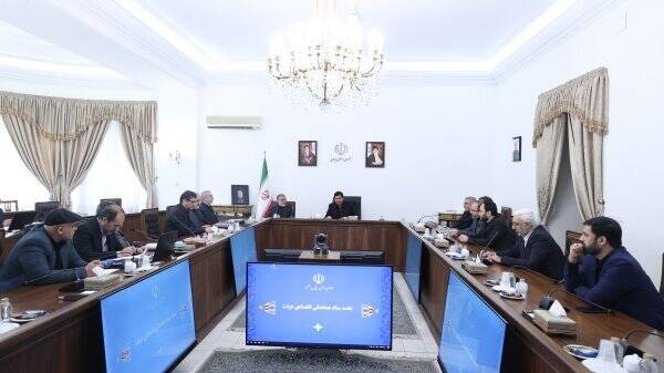 دستور مخبر برای جلوگیری از افزایش بی‌ضابطه قیمت‌ها