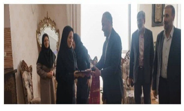 دیدار مدیر کل ثبت احوال زنجان با فرزند شهید «التماسعلی تاران»