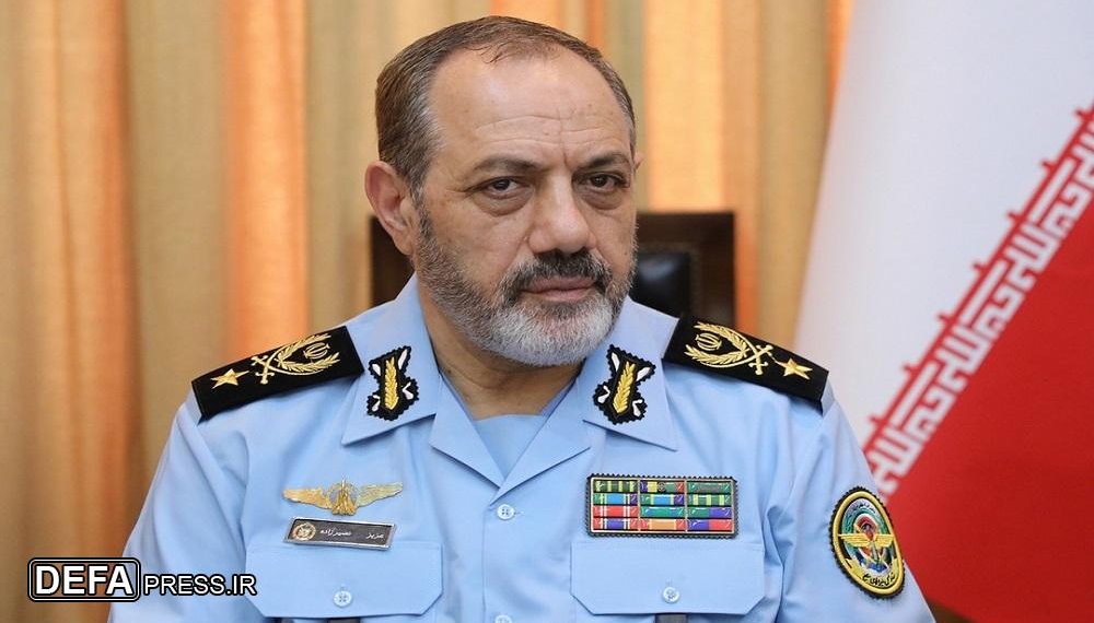 بازدید وزیر دفاع از پایگاه شکاری شهیدان دلحامد