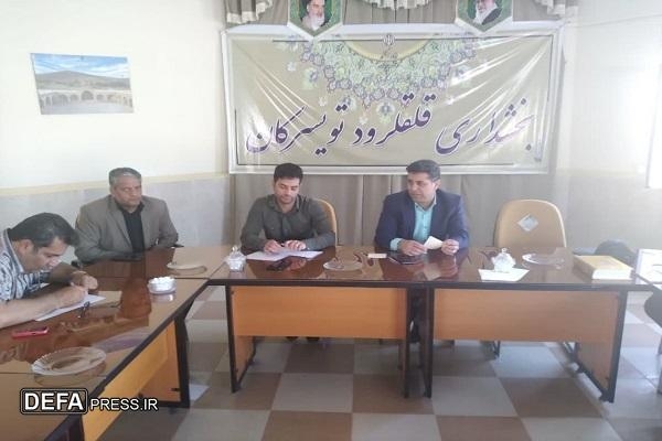 فرهنگ ایثار و شهادت در بین جوانان نهادینه شود