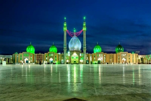 قرائت جمعی زیارت امام زمان (عج) همزمان با آغاز امامت امام زمان (عج)