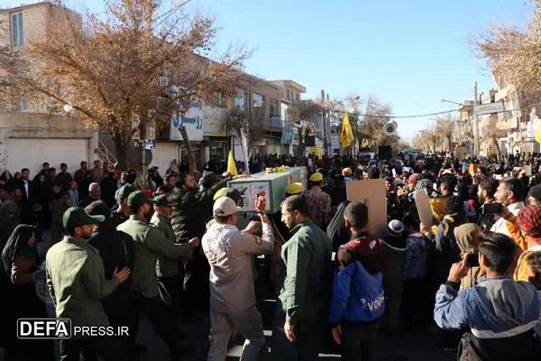 پیکر شهید مدافع حرم در رفسنجان تشییع شد+تصاویر