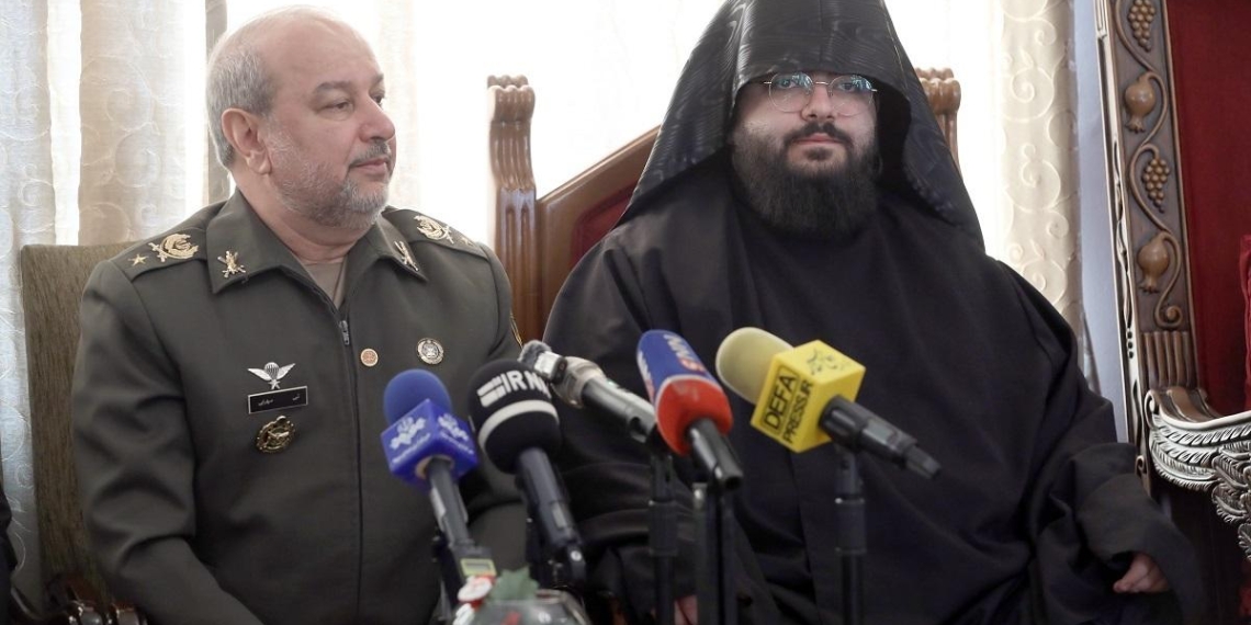 امیر سهرابی: جامعه ارامنه در زمان دفاع مقدس همانند سایر مردم ایران جلو دشمن ایستادند