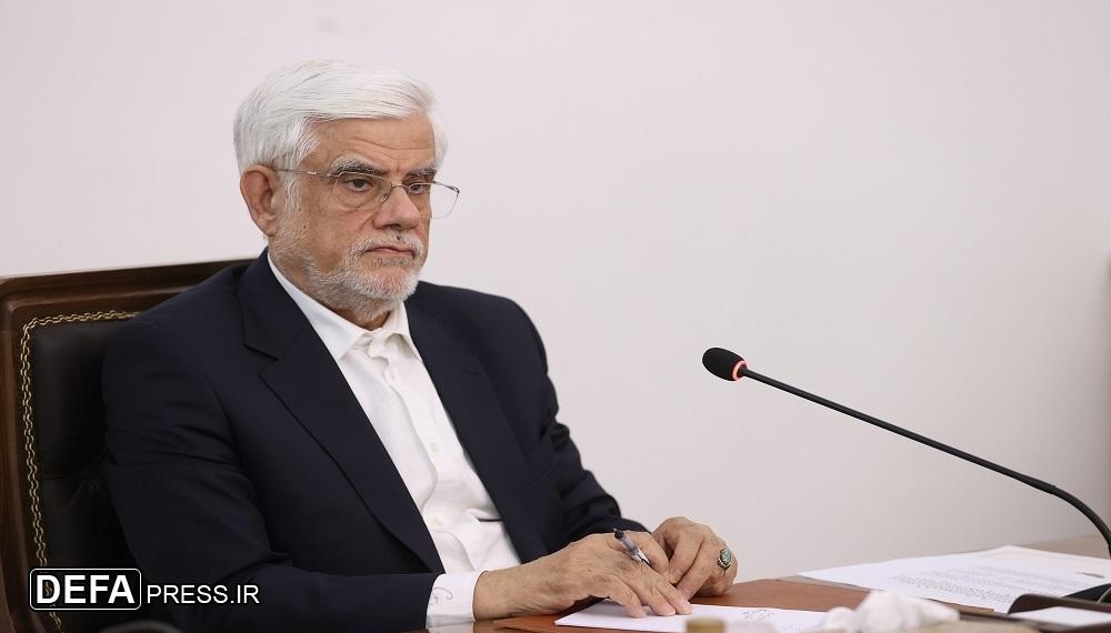 عارف: مقام معظم رهبری تکلیف کرده اند ۱۰۰ مدیر توانا تربیت کنیم