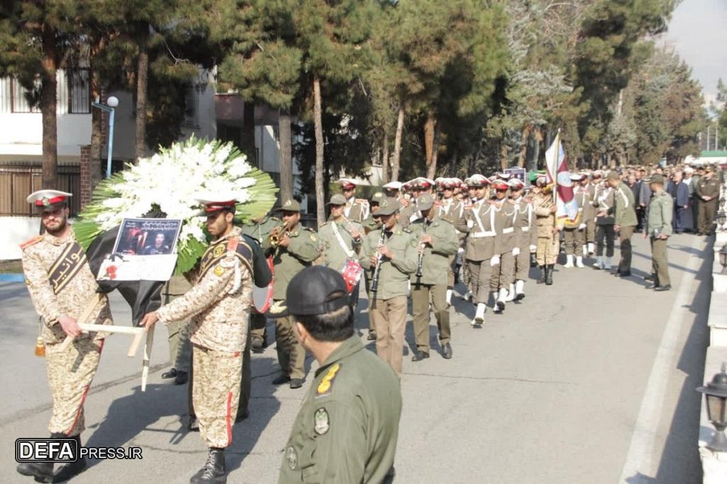 پیکر فرمانده اسبق هوانیروز تشییع شد