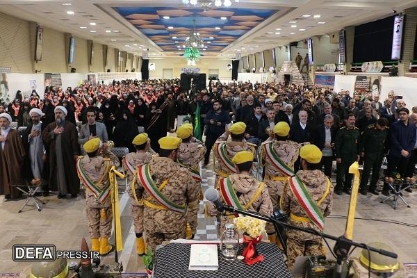 کتاب «از مدرسه تا سنگر» ویژه معرفی شهدای فرهنگی استان قم رونمایی شد