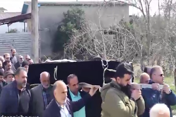 فیلم/ تشییع پیکر پدر شهید «دیاری هریکنده‌ای» در بابل