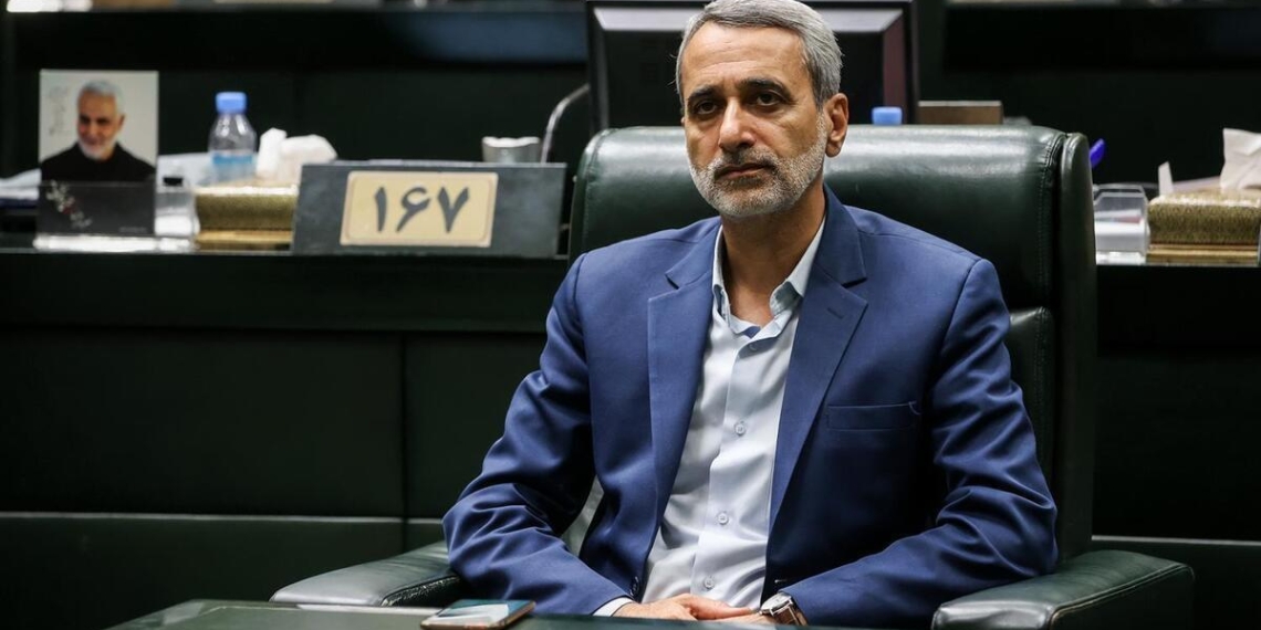 مقتدایی: قانون اساسی اجازه پذیریش تحکم آمریکا را نمی‌دهد