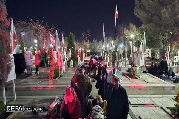 برگزاری مراسم احیای شب ۲۳ ماه رمضان در گلزار شهدای بهشت رضا (ع)