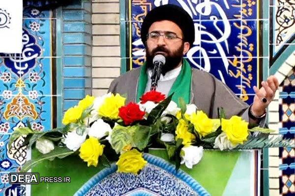 دشمن به دنبال شکاف و اختلاف در جامعه است