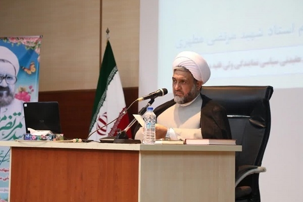 حجت الاسلام رضایی: شهید مطهری نقش بسزایی در شکل‌دهی تفکر سیاسی و اعتقادی نیرو‌های انقلاب اسلامی داشت