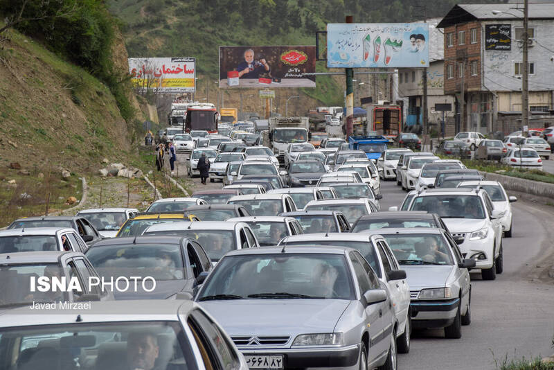 سنگینی ترافیک روی نفس جاده‌های مازندران