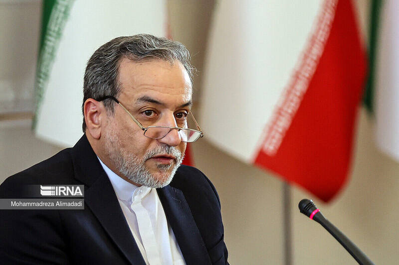 عراقچی: آمریکا مذاکرات غیرمستقیم را پذیرفته است