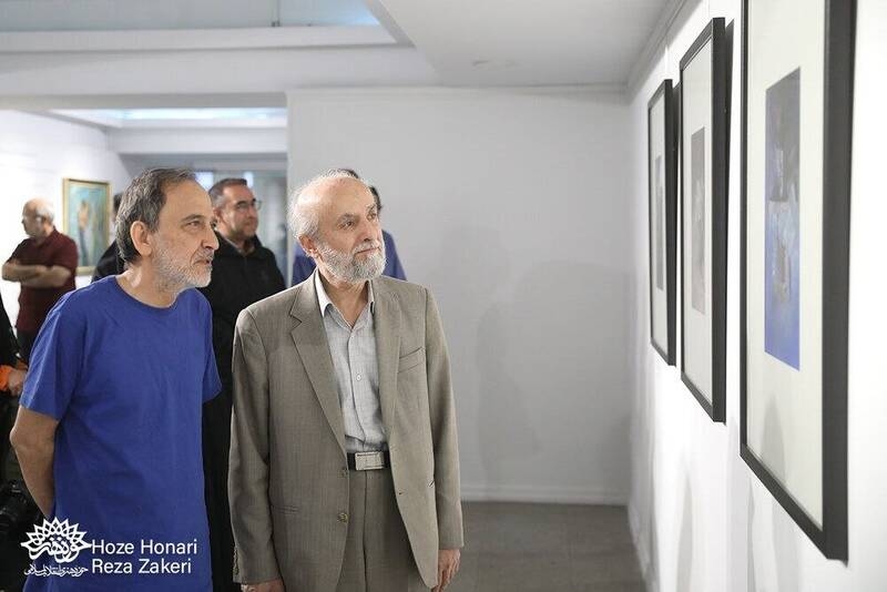 ۱۲ تابلوی دیده‌نشده از حبیب‌الله صادقی روی دیوار رفت