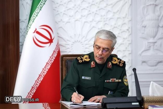 سرلشکر باقری به معلمان سراسر ایران تبریک گفت