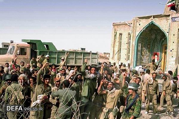 پیاده‌روی ۲۰ کیلومتری رزمنده نوجوان با کتانی چینی!