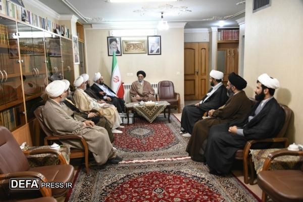 امام جمعه اصفهان: تبیین سابقه تاریخی بدعهدی آمریکا، از وظایف ائمه جمعه است