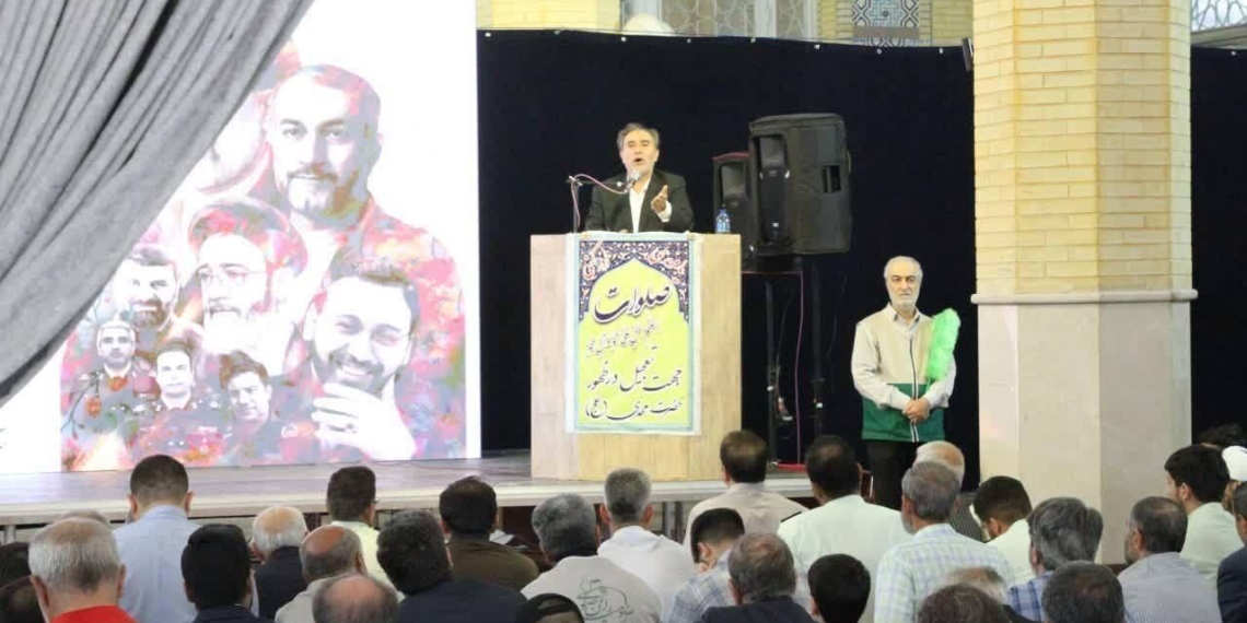 دهقان: شهید رئیسی با ساده‌زیستی و خدمت صادقانه امید را در دل مردم زنده کرد