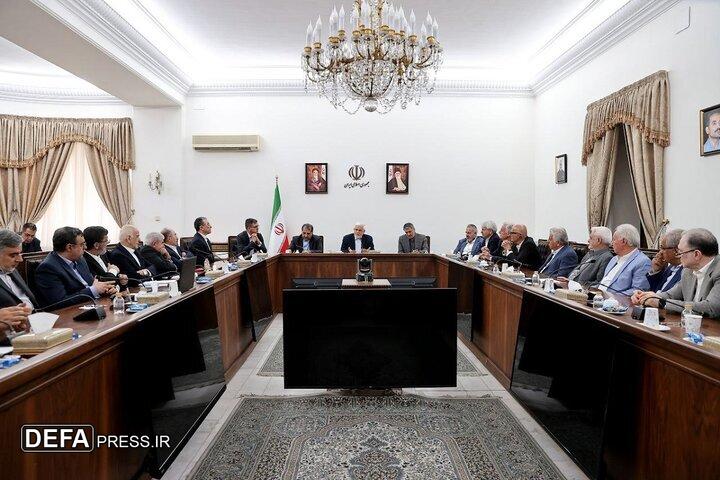 عارف: بخش خصوصی می‌تواند ناترازی برق را به سرعت رفع کند