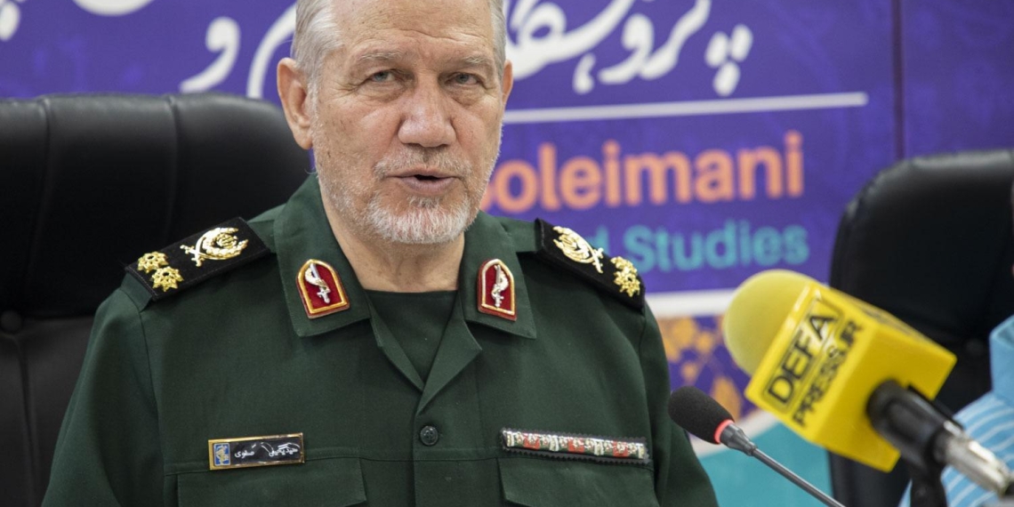 سرلشکر صفوی: اشغال خرمشهر با قدرت مقاومت مردم خرمشهر و آبادان پایان یافت