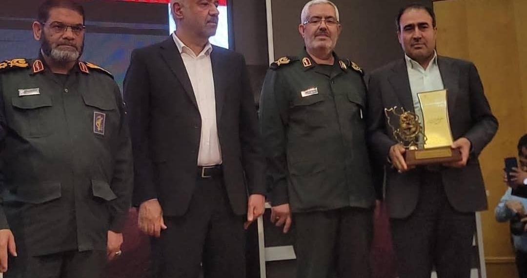 نشان اقتصاد مقاومتی به مدیرعامل شرکت نفت ستاره خلیج فارس، اعطا شد.  