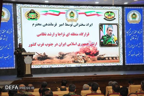 برگزاری آئین تکریم و تجلیل از فرماندهان یگان‌های مختلف ارتش در جنوب غرب