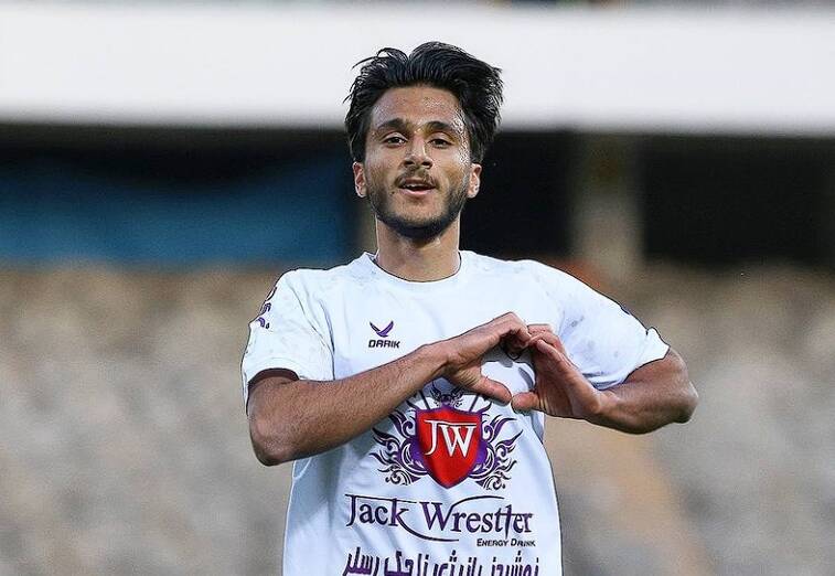 قرارداد صادقی با پرسپولیس امضا شد/ پرداخت رضایت‌نامه در ۲ قسط