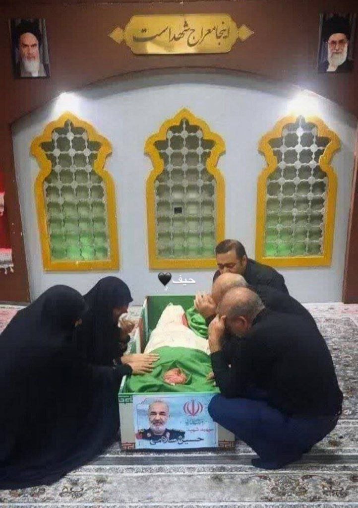 اولین تصویر از پیکر سردار شهید سلامی فرمانده کل سپاه در معراج شهدا