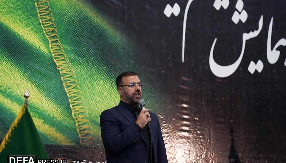 سرمایه ماندگار ملت ایران در برابر ظلم و استکبار روح و شور حسینی است