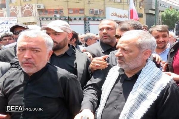 ذرهای در مسیر خدمت مجاهدانه و مخلصانه به مردم کم نگذاریم