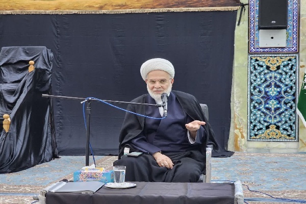 حضور نماینده ولی‌فقیه استان کردستان در منزل شهدای اخیر کردستانی مدافع وطن