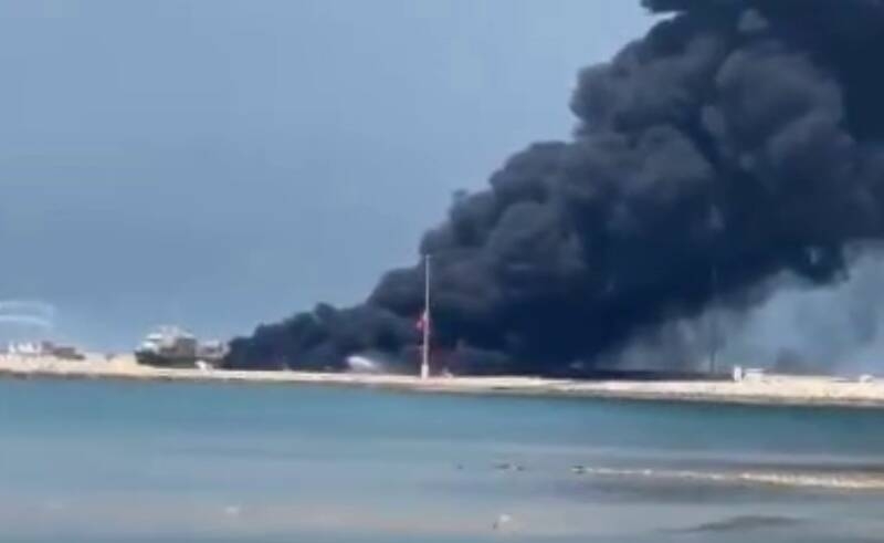 فیلم/ حریق مرگبار یک کشتی حامل متانول در بندر بوشهر