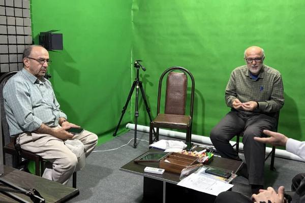 جلسه‌ کارگروه تدوین و پژوهش دفتر حفظ آثار و نشر ارزش‌های دفاع مقدس و مقاومت آمل+ تصاویر