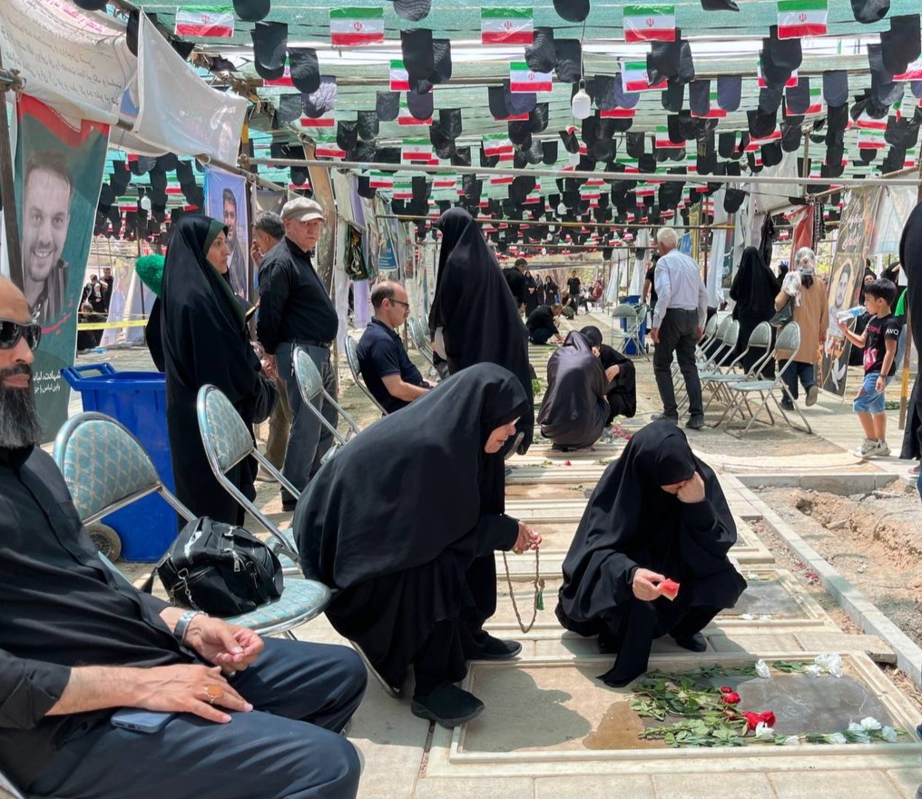 قطعه ۴۲؛ جایی میان اشک و افتخار