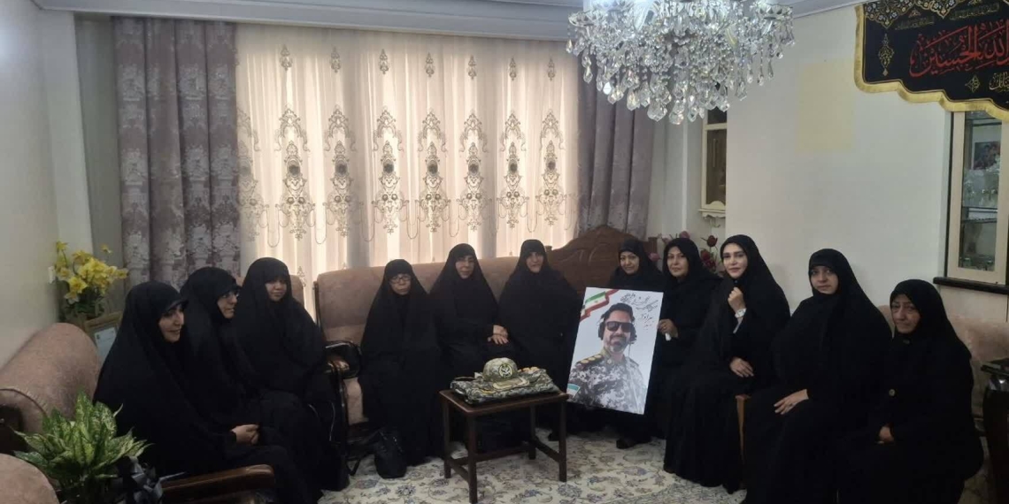 دیدار کاروان شهدای زینبیون با خانواده سرهنگ شهید محمد علیزاده