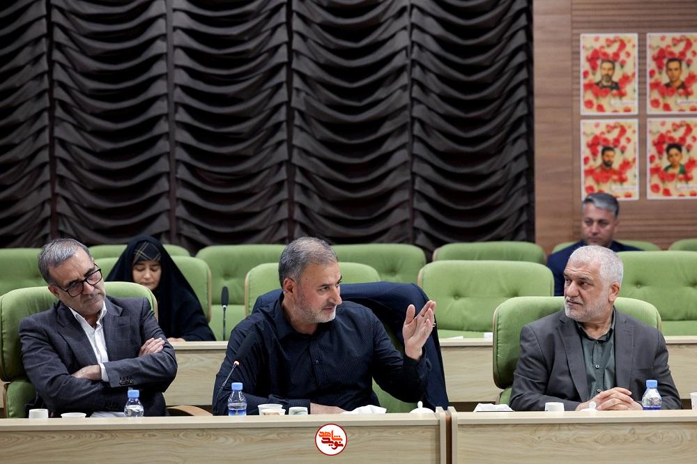 ترسیم حضور اثر گذار بنیاد شهید در جنگ ۱۲ تحمیلی روزه/  «ترویج فرهنگ ایثار و شهادت» مأموریتِ ملیِ است