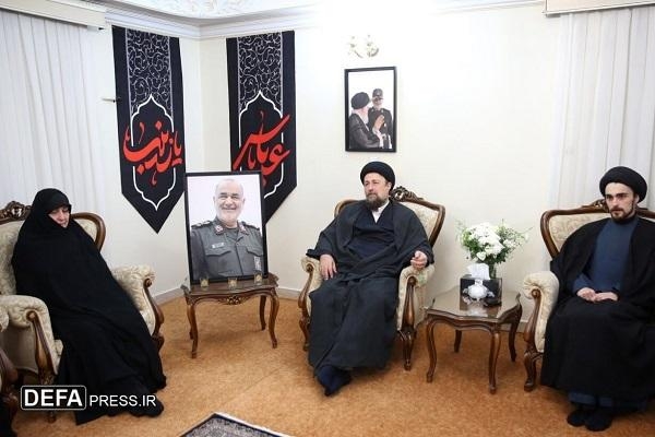 حجتالاسلام خمینی با خانواده شهید سلامی دیدار کرد