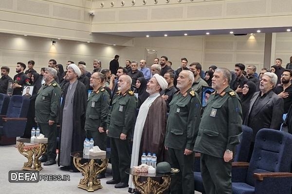 خانواده شهدای جنگ تحمیلی ۱۲ روزه نزسا تجلیل شدند