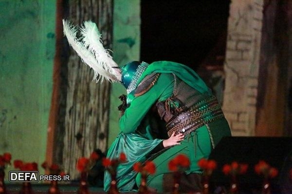 «شور عشق»؛ روایتی شاعرانه از کربلا بر صحنه تئاتر کرمان