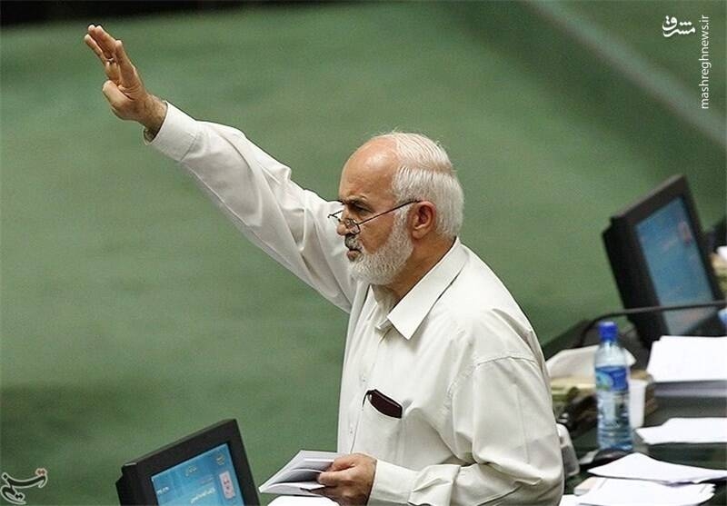 آیا احمد توکلی شایسته‌ی ستایش است؟