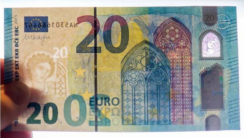اسکناس ۲۰ یورویی بین فرانسه و لهستان دعوا انداخت