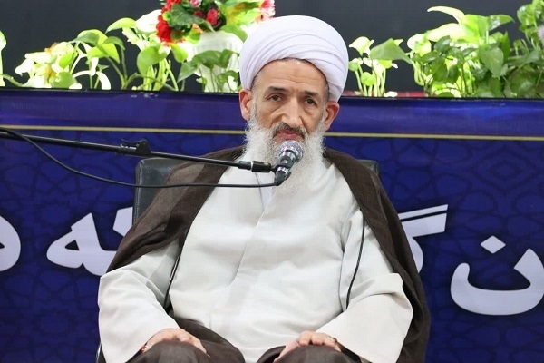 حضور و خدمت در نمازجمعه افتخاری بزرگ است