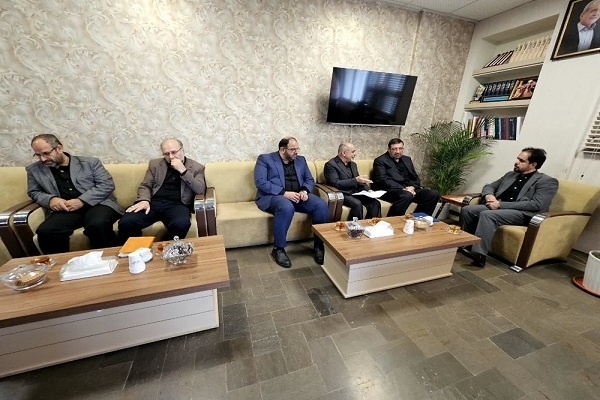 دیدار مدیرکل حفظ آثار و نشر ارزش‌های دفاع مقدس و مقاومت مازندران با معاون استاندار+ تصاویر