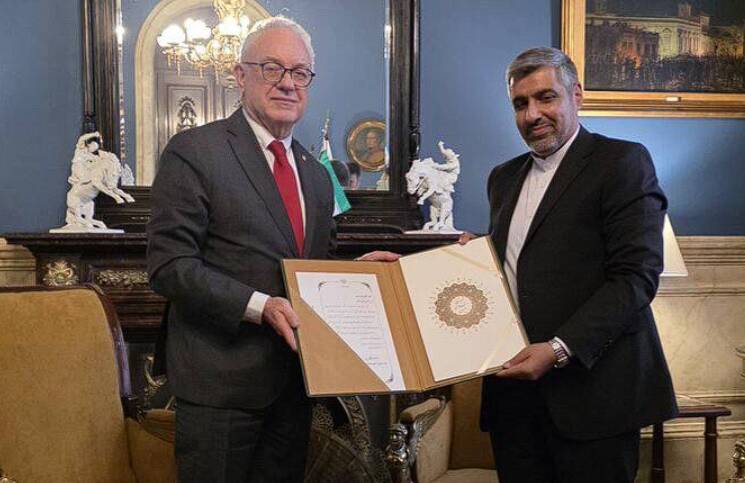 عزم ایران و اروگوئه بر گسترش همکاری های اقتصادی و تجاری