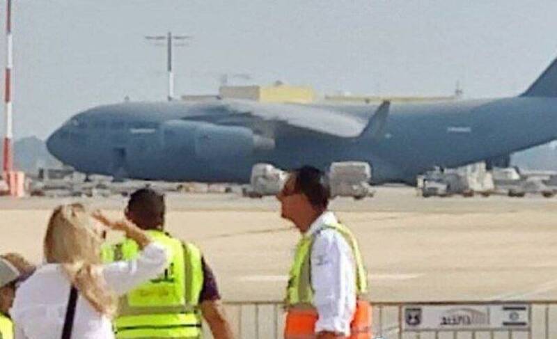 فرود هواپیمای باری نظامی آمریکایی در پایگاهی در حومه حسکه